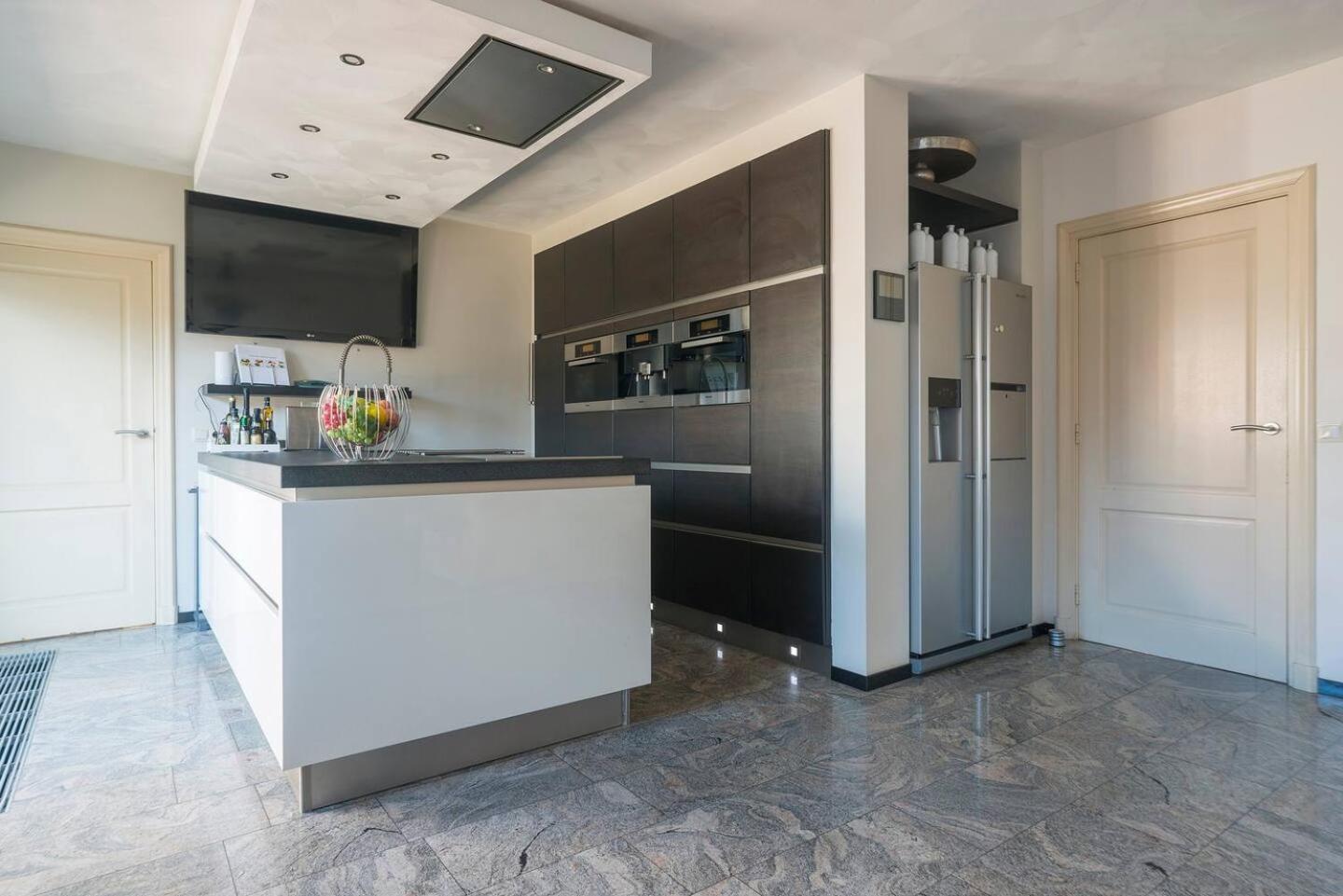 Xxl House With Free Parking & 3 Bedrooms Tilburg Exterior foto